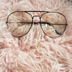 Oversized Aviator glasses